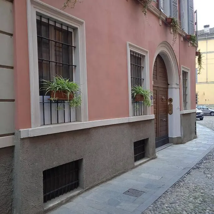 Appartamento Crisopoli In Pieno Centro A Parma 0*,  Italy