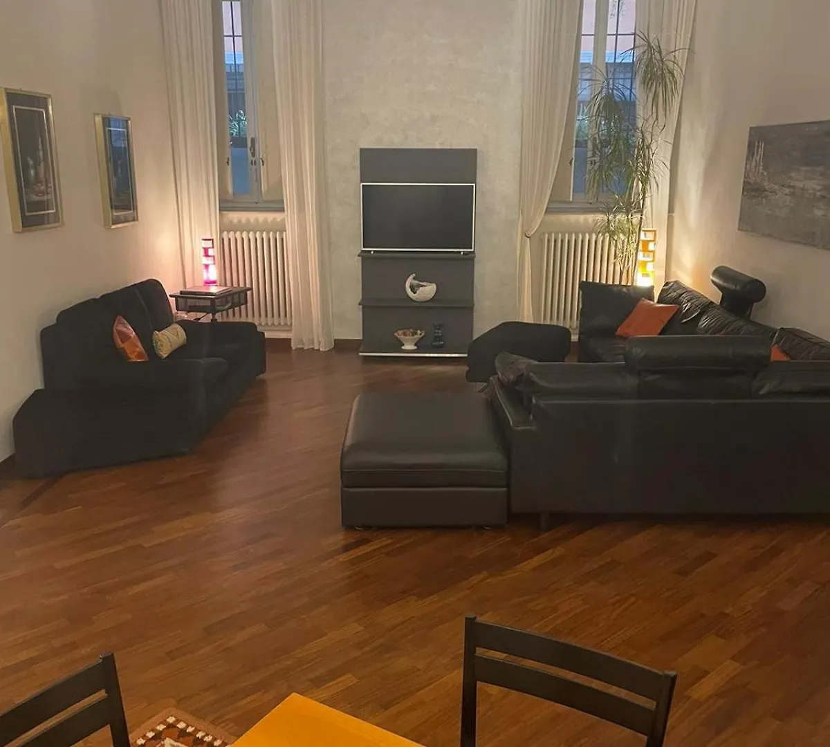 Appartamento Crisopoli In Pieno Centro A Parma